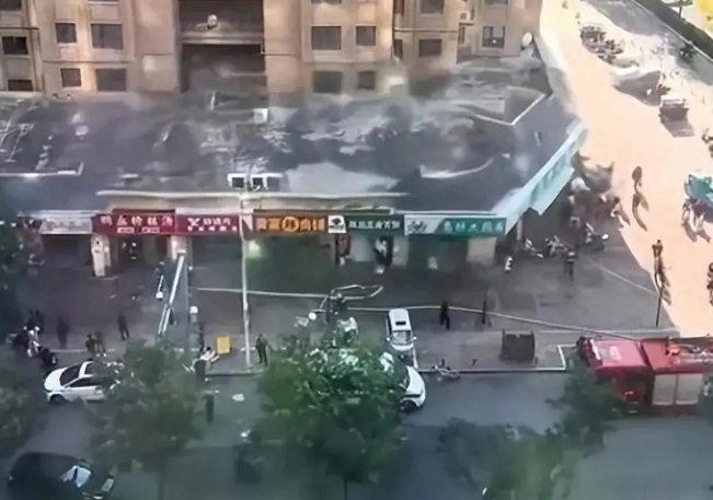 濟(jì)南臨街餐飲店發(fā)生爆炸